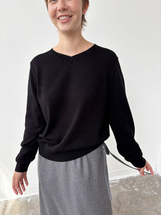 V Sweater -  Black