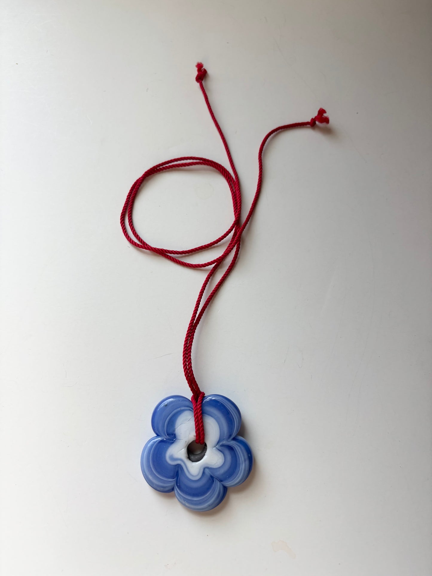 Jumbo Flower Pendant - Wavy Blue/Red